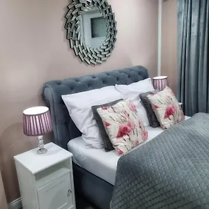 Apartment R&s