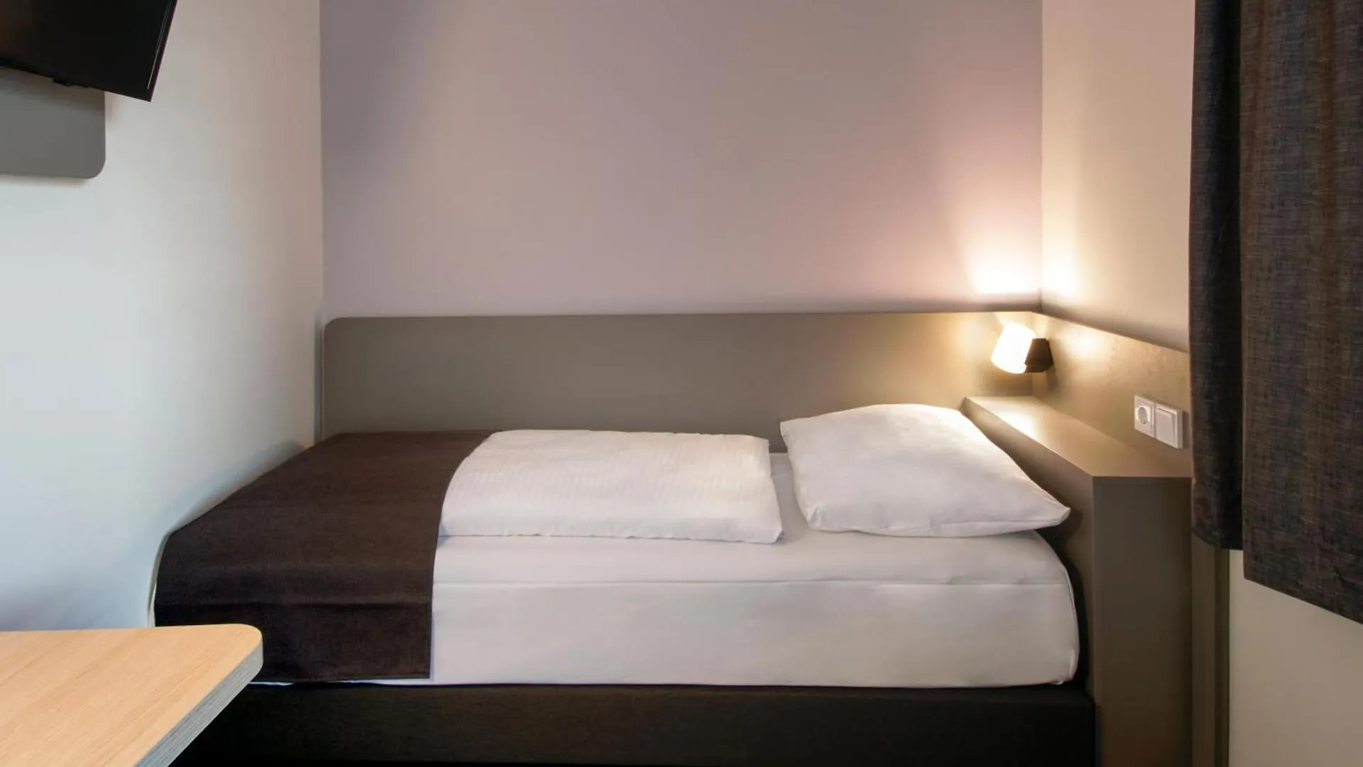 B&B Hotel Frankfurt-Niederrad Frankfurt am Main 3*,